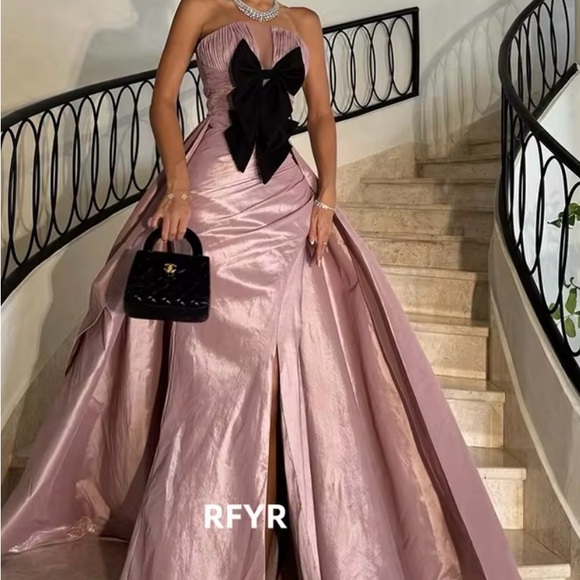 Many prom/ Evening Gowns and accessories available - Picture 7 of 16